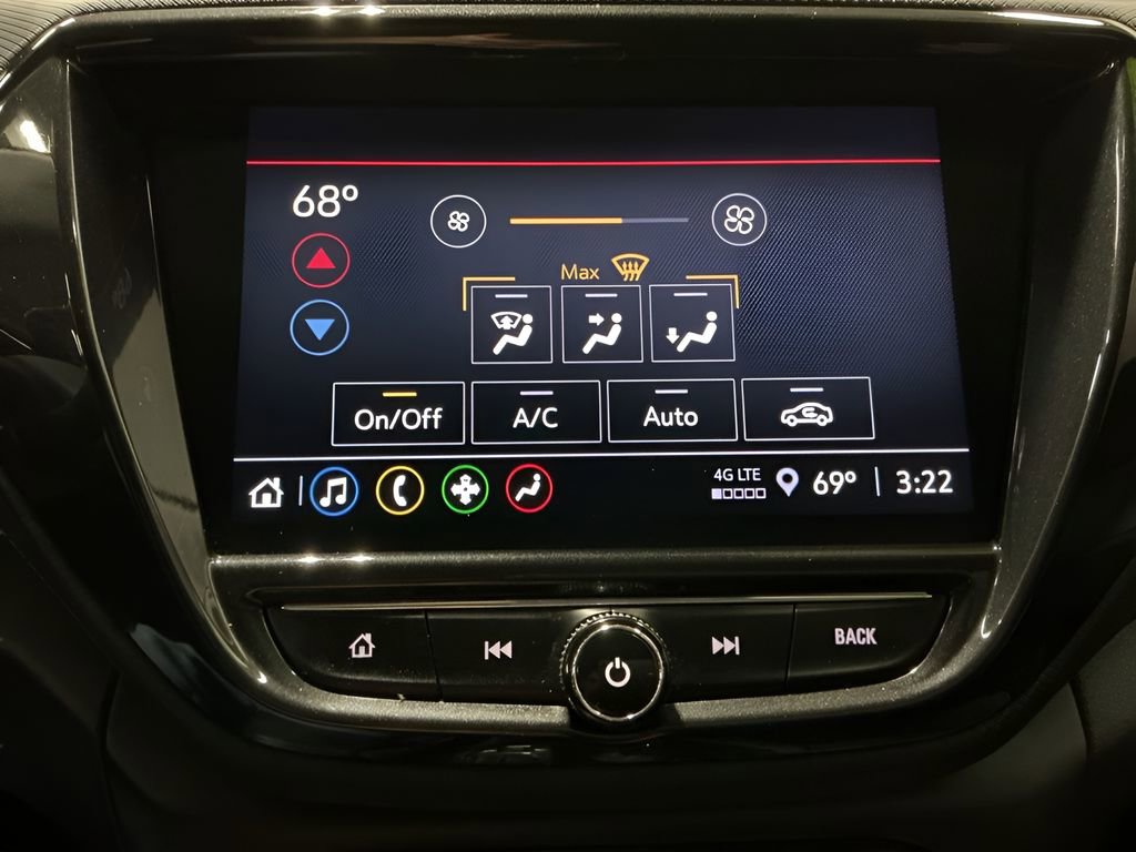 Used 2021 Chevrolet TrailBlazer LT w/ Premium Seating Package image 16