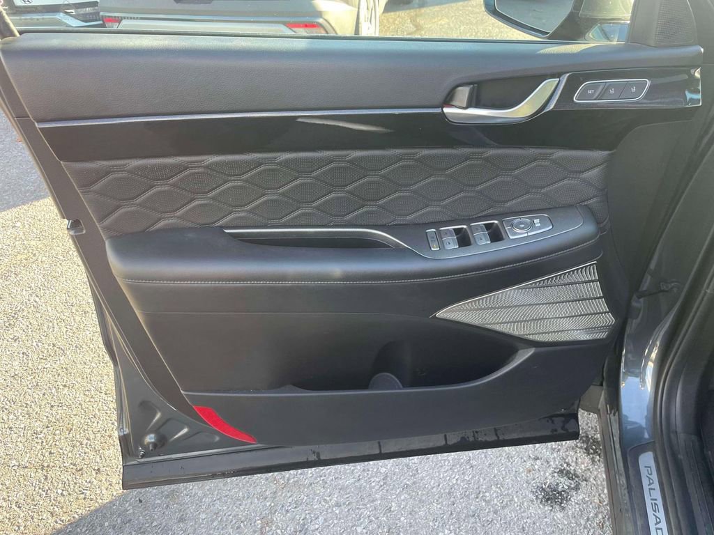 Used 2020 Hyundai Palisade Limited image 17