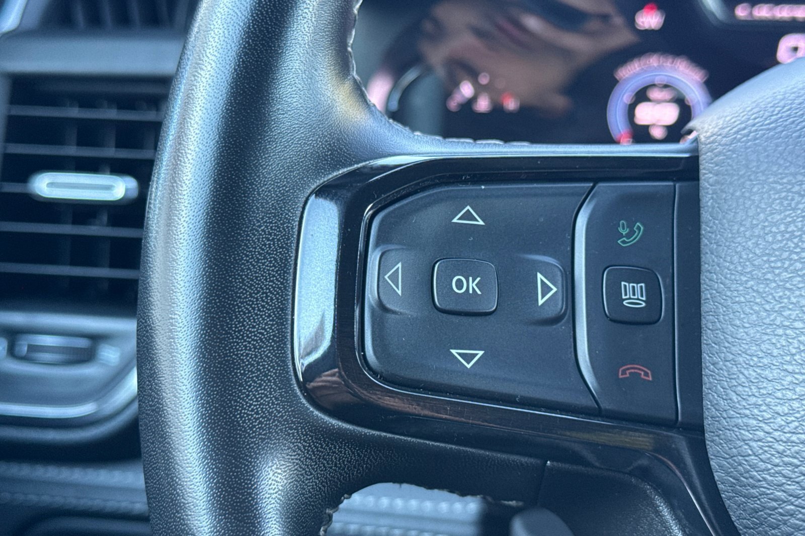 Used 2023 RAM 1500 Limited image 28