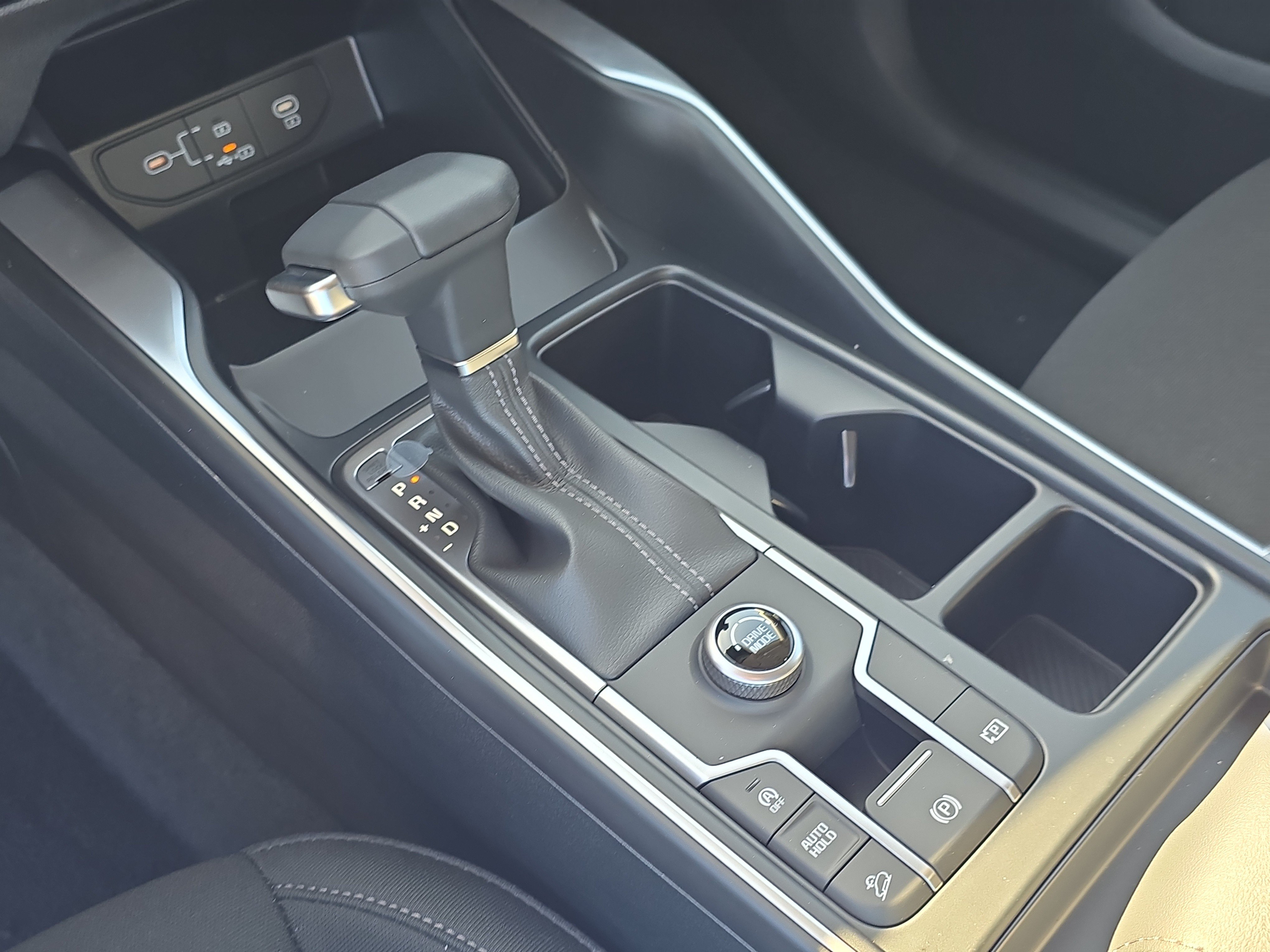 New 2026 Kia Sorento LX FWD image 24
