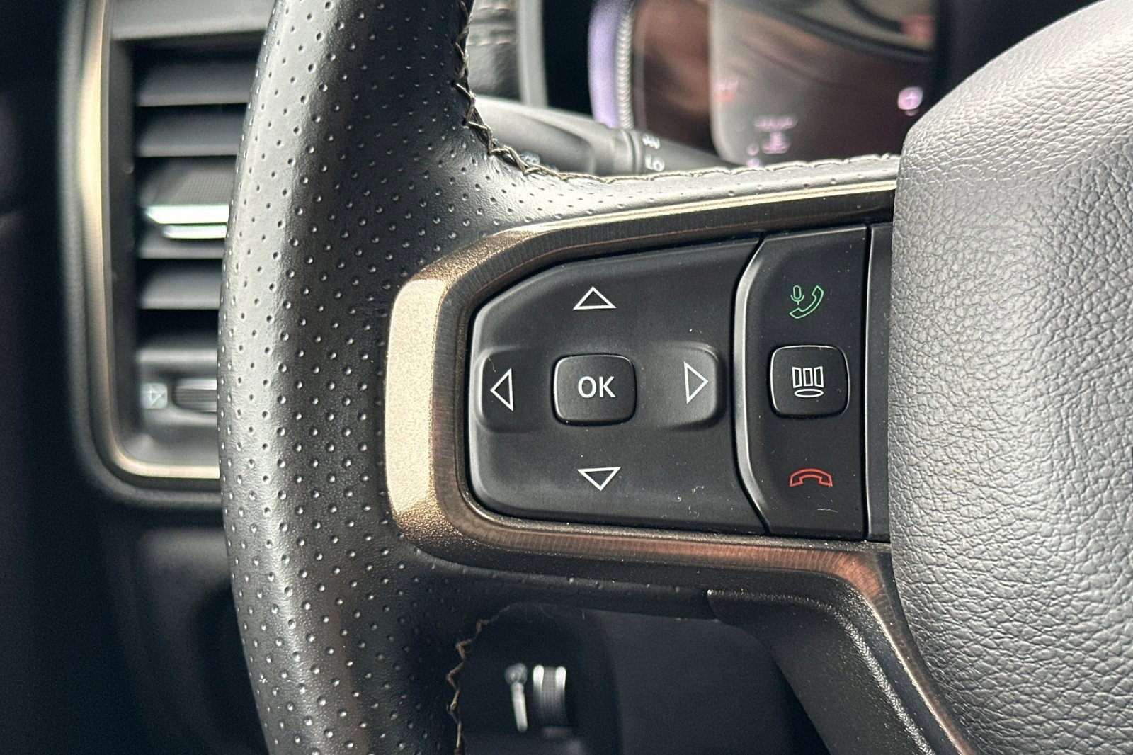 Used 2023 RAM 1500 Rebel w/ Night Edition image 28