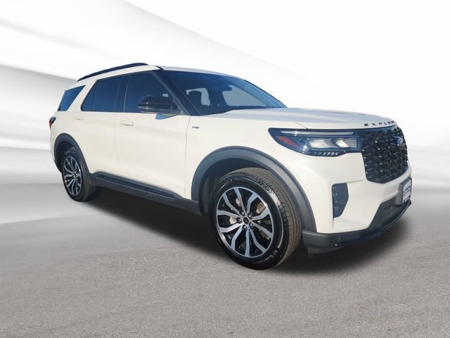 Used 2025 Ford Explorer ST-Line AWD/4WD image 7