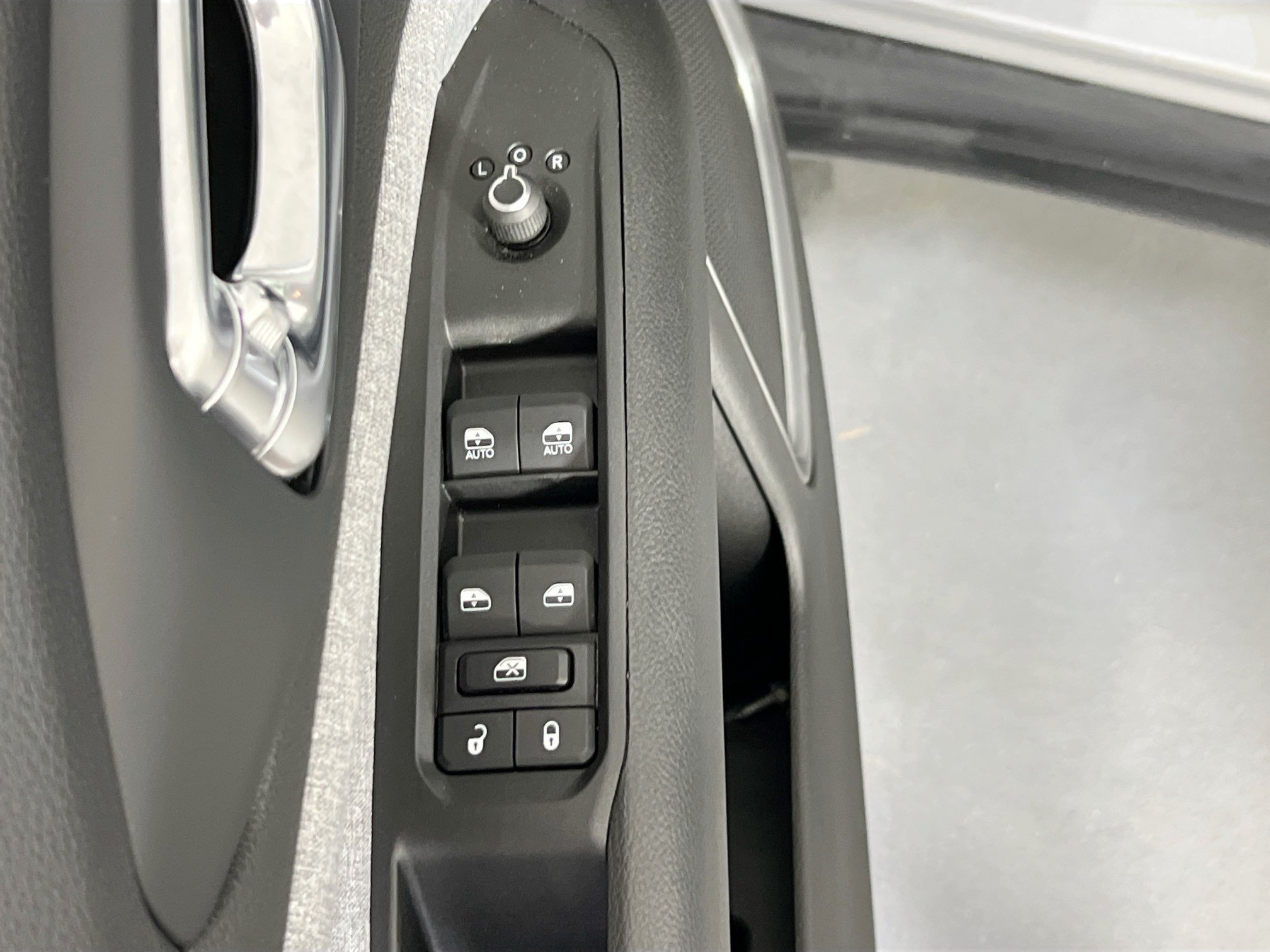 Used 2022 Jeep Compass Latitude AWD/4WD image 17