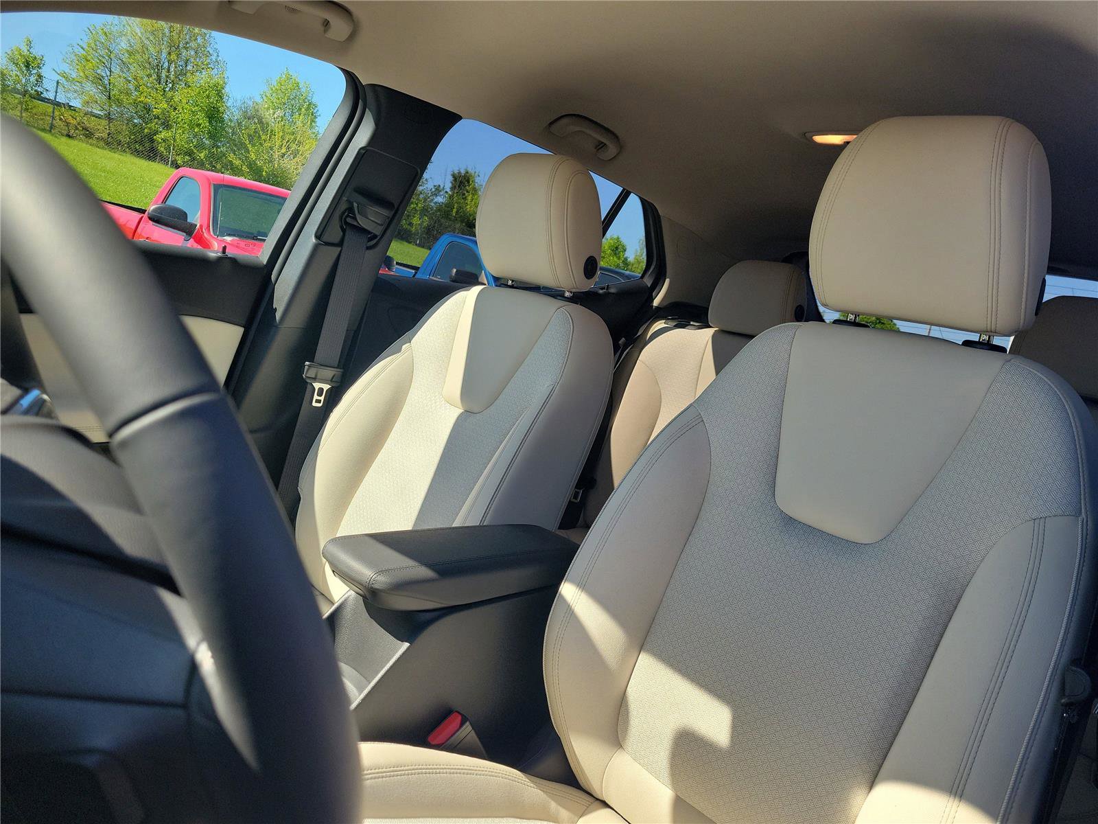 Used 2023 Buick Encore GX Select image 18