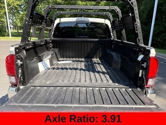 Used 2021 Toyota Tacoma SR5 RWD image 89