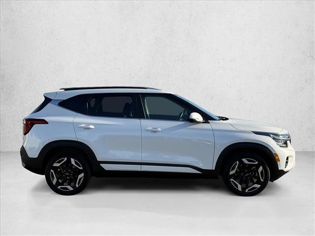 Used 2024 Kia Seltos SX w/ SX Sunroof Package image 4