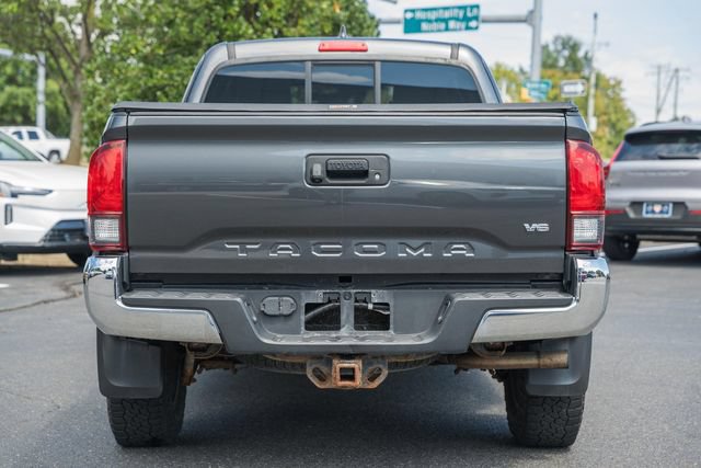 Used 2018 Toyota Tacoma TRD Off-Road w/ Four Season Floor Mat Package AWD/4WD image 6