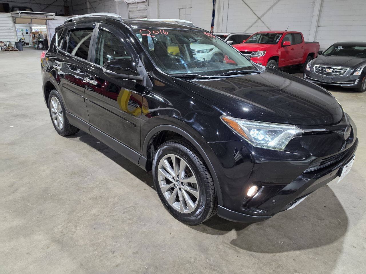 Used 2016 Toyota RAV4 Limited AWD/4WD image 17