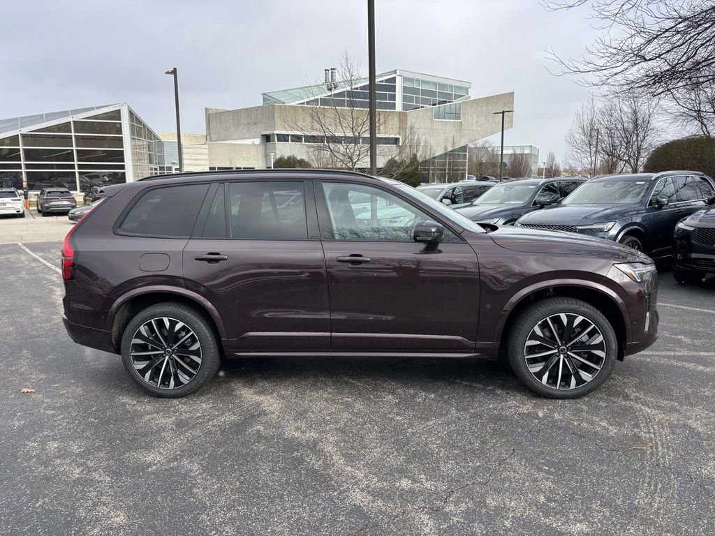New 2026 Volvo XC90 T8 Ultra w/ Protection Package Premier image 8