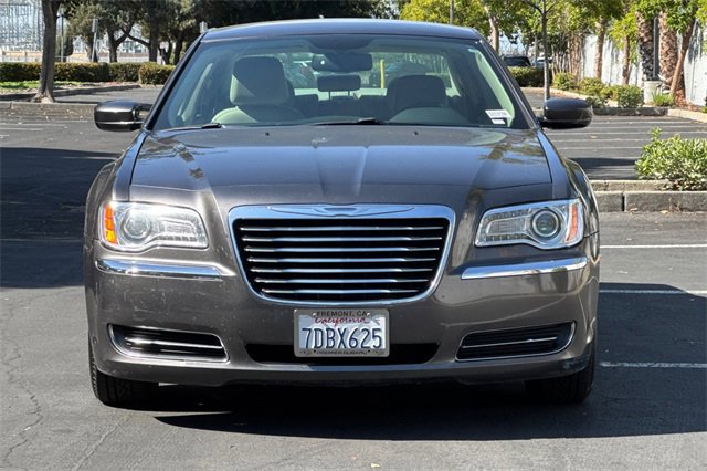 Used 2014 Chrysler 300 image 9