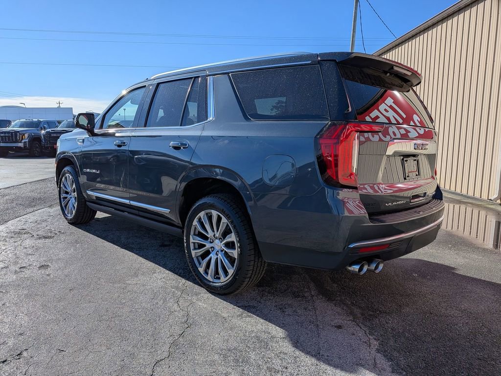 Used 2021 GMC Yukon Denali w/ Denali Premium Package image 3