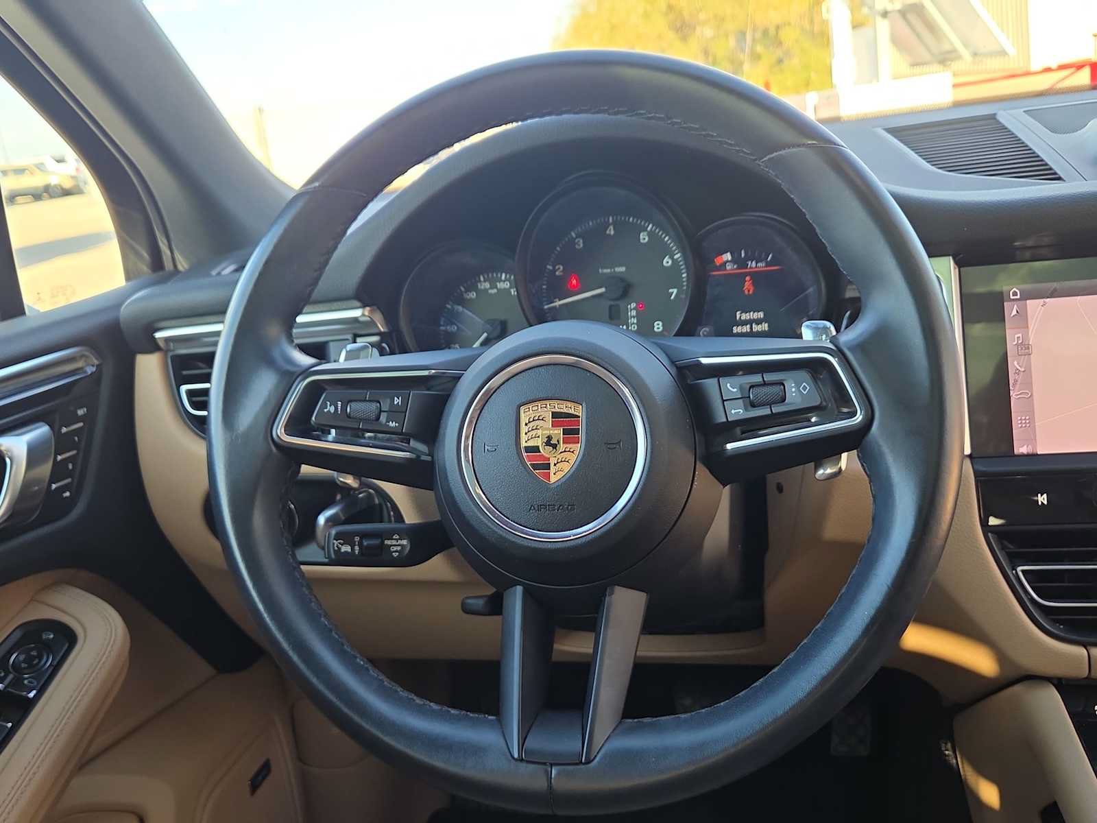 Used 2022 Porsche Macan AWD/4WD image 19