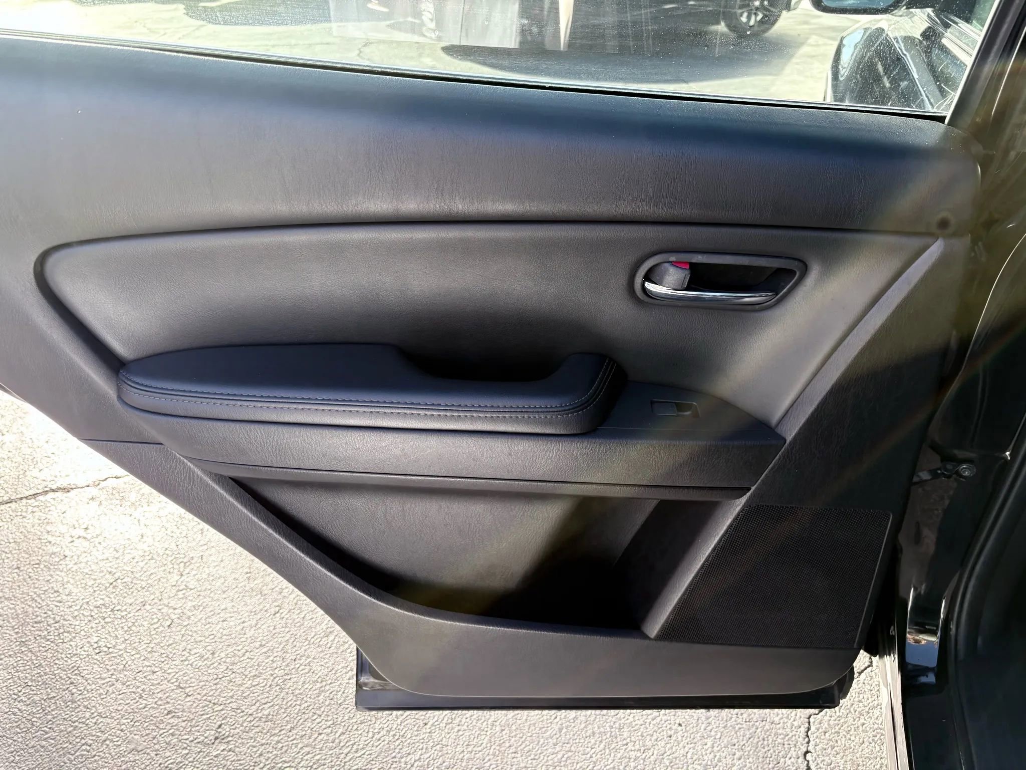 Used 2011 MAZDA CX-9 Touring w/ Moonroof & Bose Audio Pkg image 13