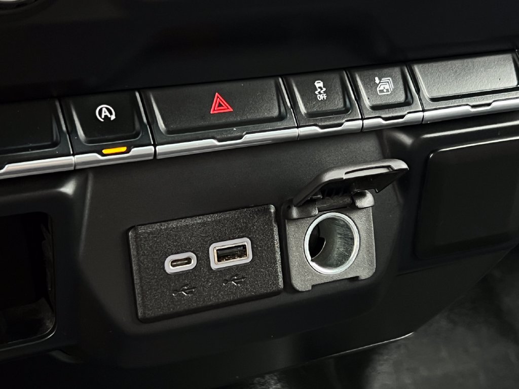 Used 2019 Chevrolet Silverado 1500 LT AWD/4WD image 34