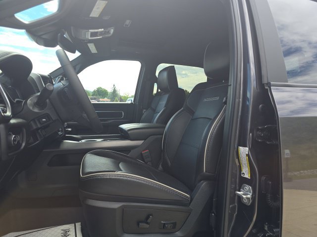 Certified 2025 RAM 2500 Laramie w/ Sport Appearance Package AWD/4WD image 10