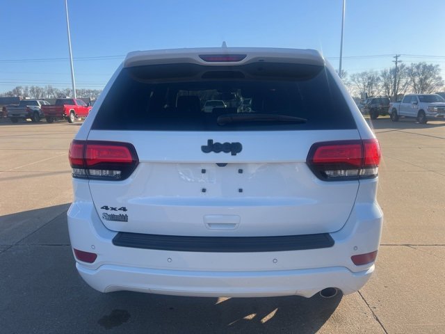 Used 2020 Jeep Grand Cherokee Altitude image 5