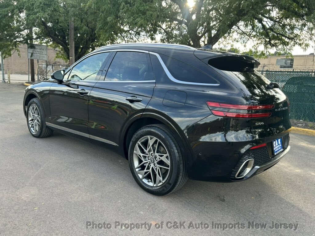 Used 2022 Genesis GV70 2.5T w/ Advanced Package AWD/4WD image 16