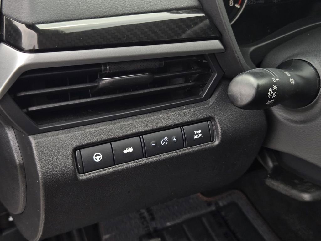 Certified 2024 Nissan Altima 2.0 SR image 17