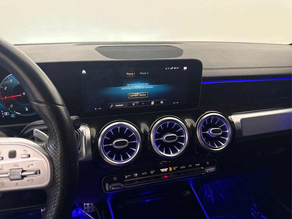 Used 2021 Mercedes-Benz GLB 250 image 33
