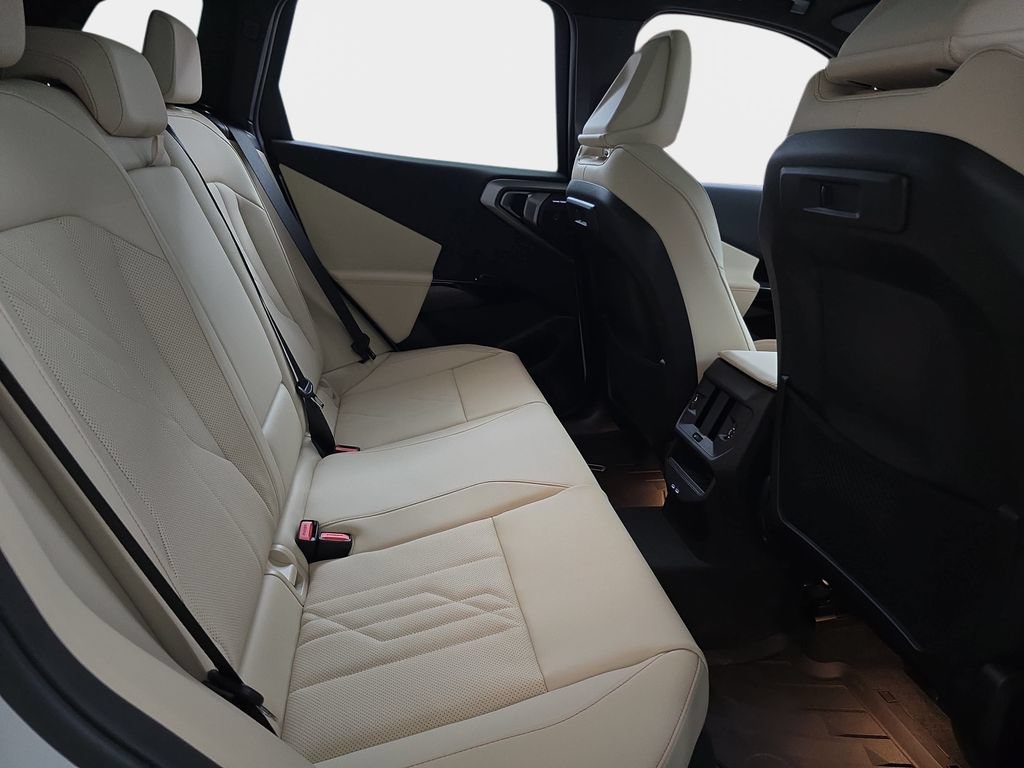 New 2026 BMW X3 xDrive30i w/ Premium Package AWD/4WD image 11