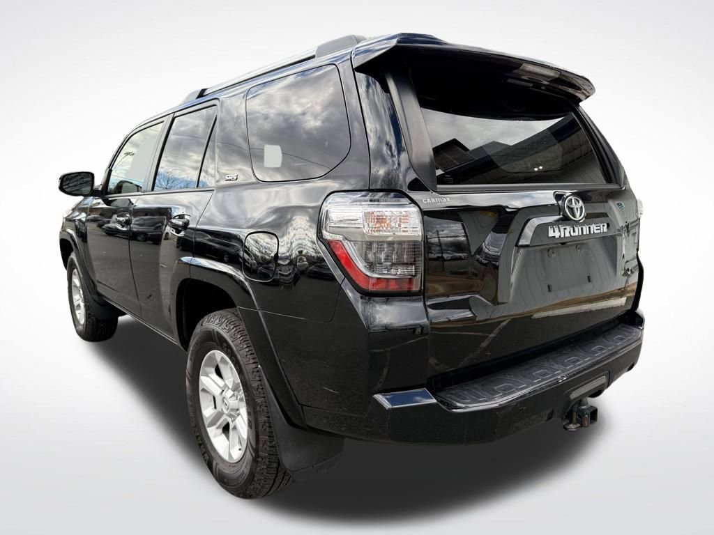 Used 2019 Toyota 4Runner SR5 Premium image 4
