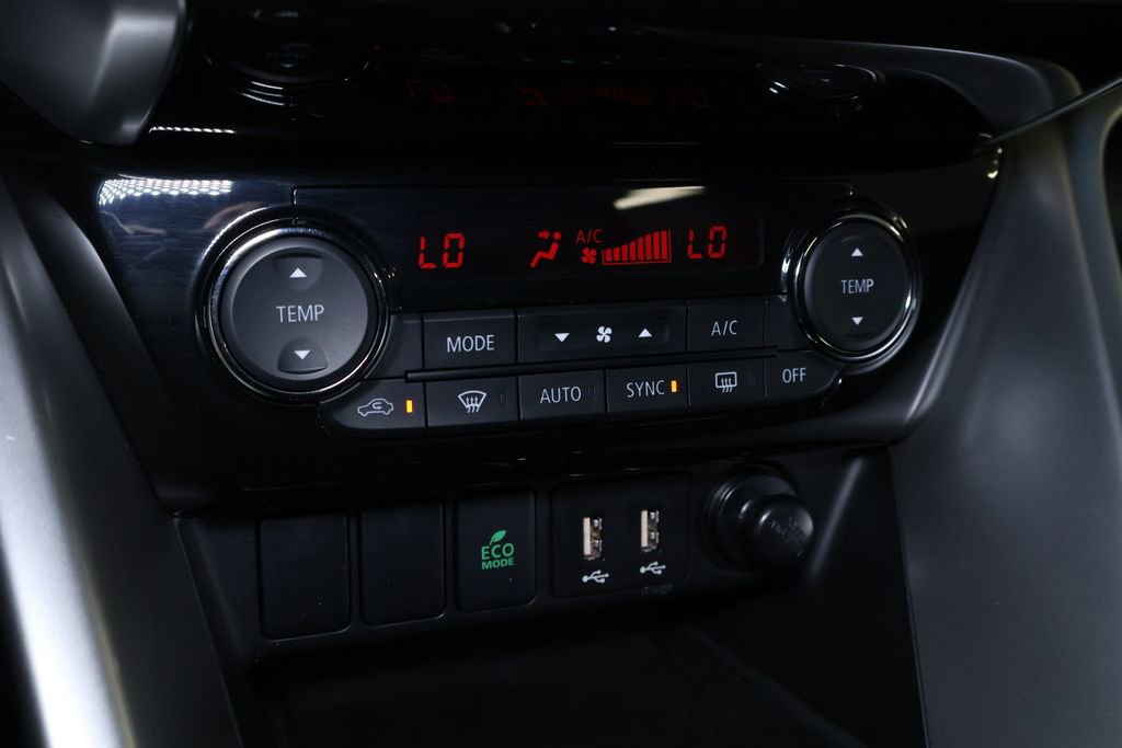 Used 2025 Mitsubishi Eclipse Cross SE image 30