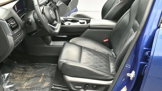 Used 2021 Nissan Rogue Platinum AWD/4WD image 17