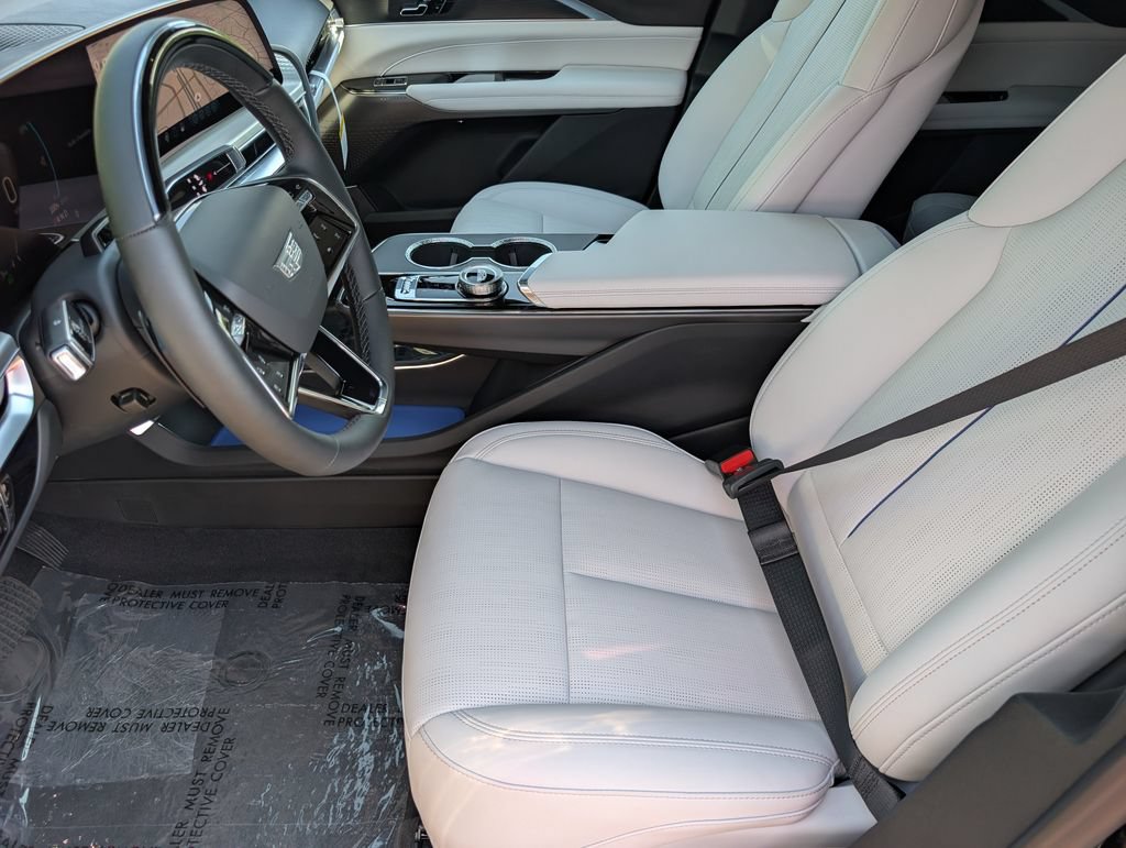 New 2026 Cadillac Lyriq Sport AWD/4WD image 12