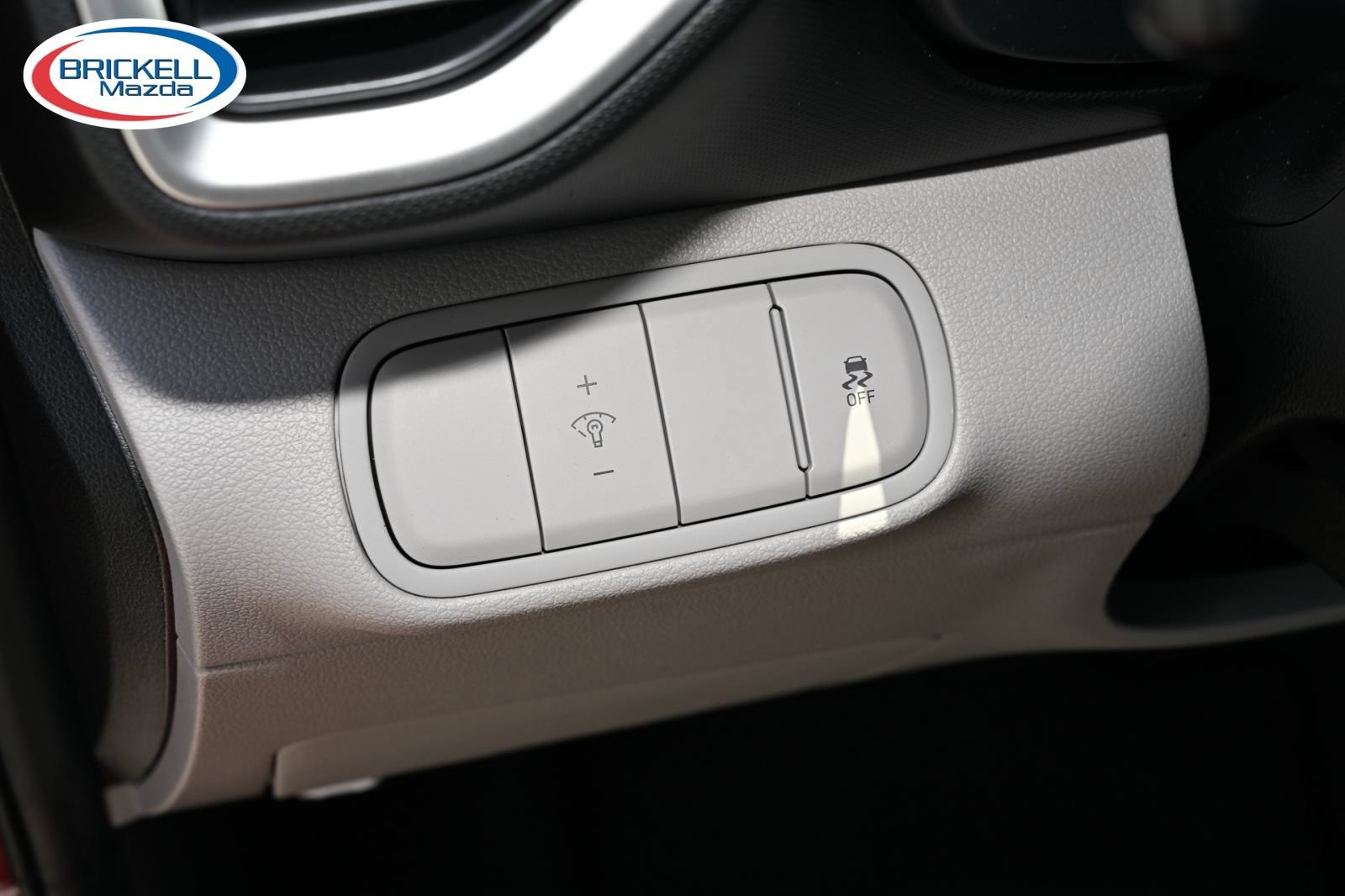 Used 2023 Hyundai Venue SEL FWD image 26