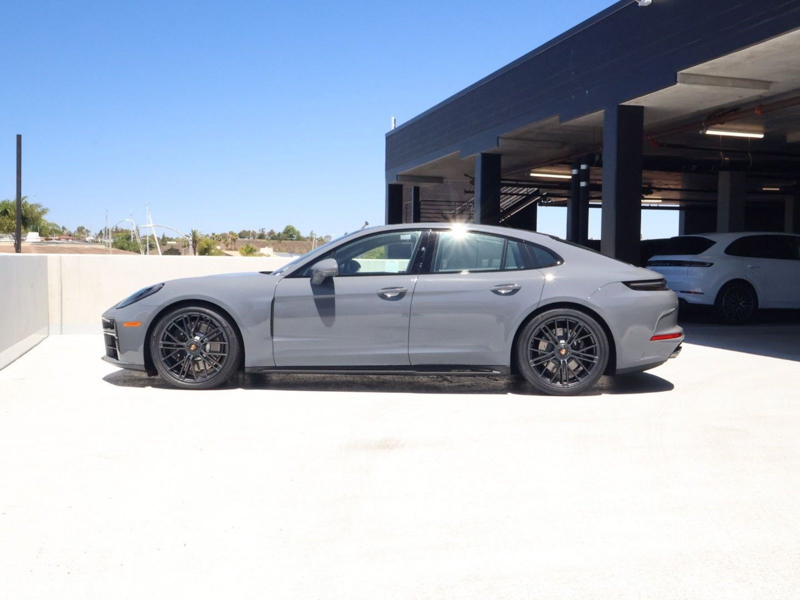 New 2026 Porsche Panamera GTS AWD/4WD video 2