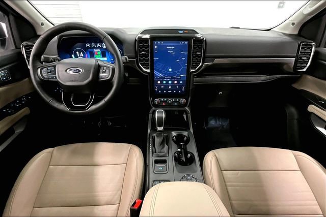 Used 2025 Ford Ranger Lariat w/ FX4 Off-Road Package image 19