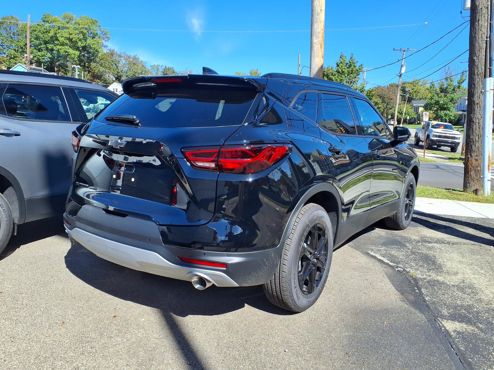 New 2026 Chevrolet Blazer LT w/ Convenience Package AWD/4WD image 4
