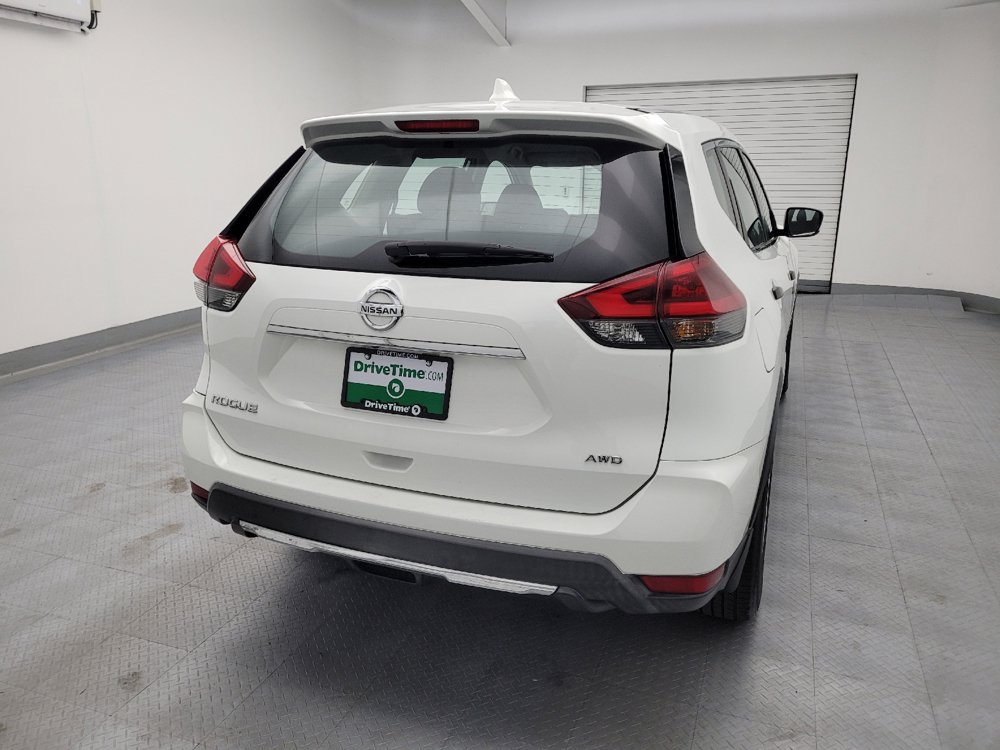 Used 2018 Nissan Rogue S AWD/4WD image 7