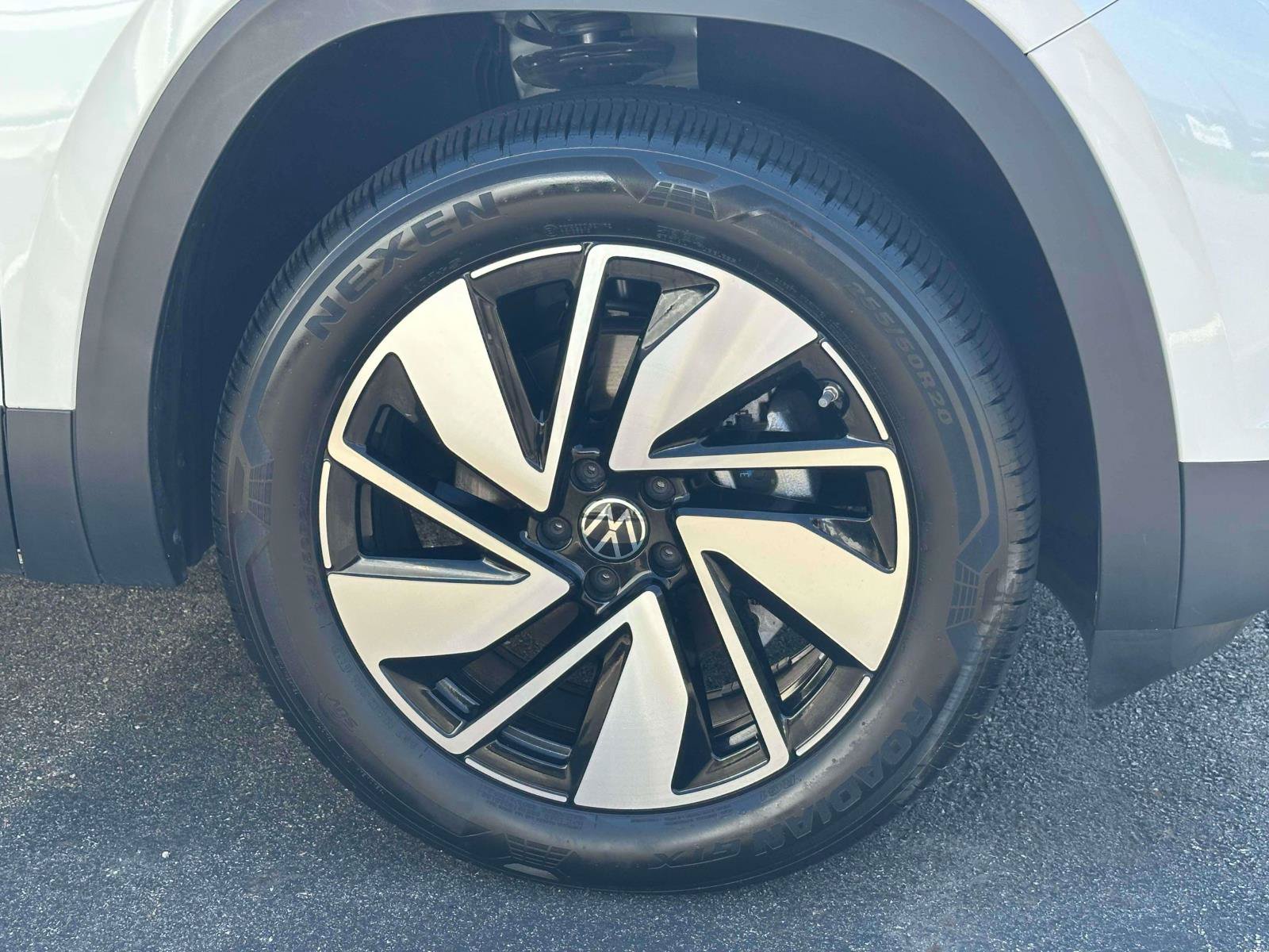 Used 2026 Volkswagen Atlas SE AWD/4WD image 6