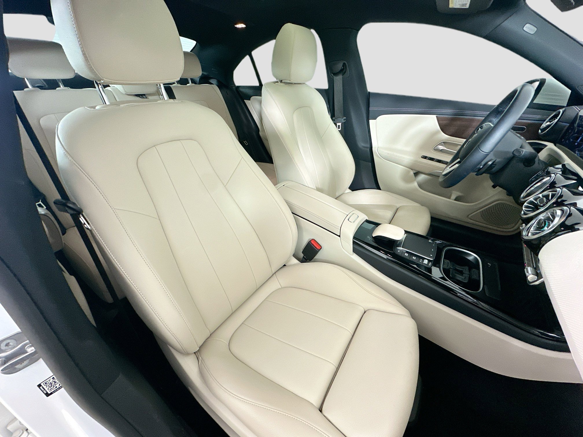 Certified 2023 Mercedes-Benz CLA 250 4MATIC image 32