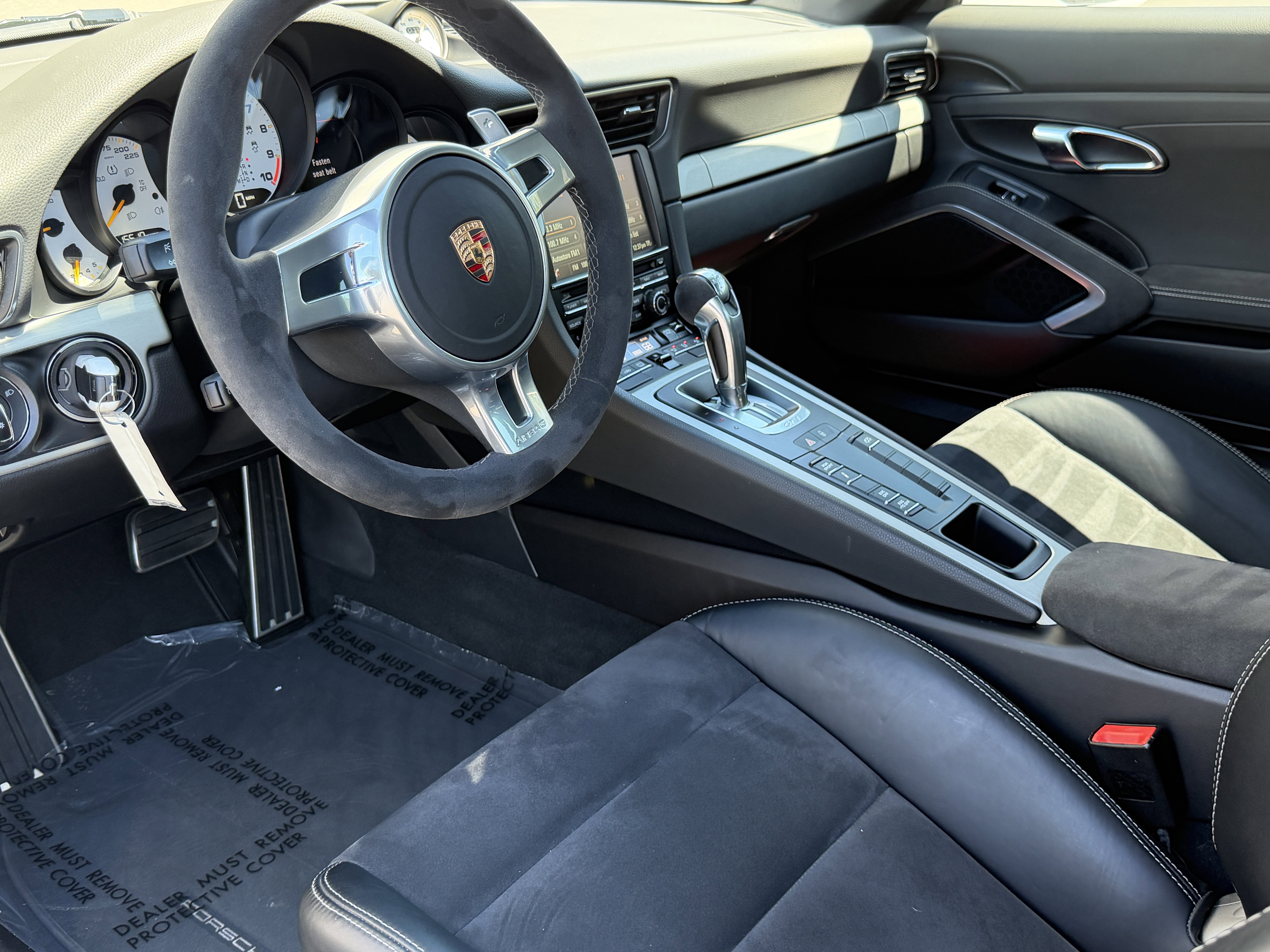 Certified 2015 Porsche 911 GT3 image 4