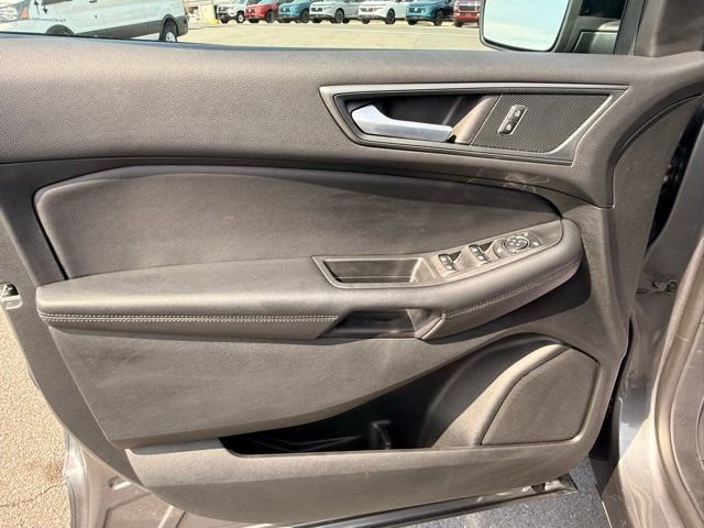 Used 2024 Ford Edge SE w/ Black Appearance Package AWD/4WD image 12
