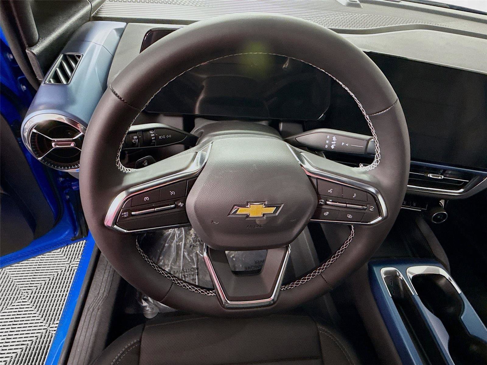 New 2026 Chevrolet Equinox EV LT image 6