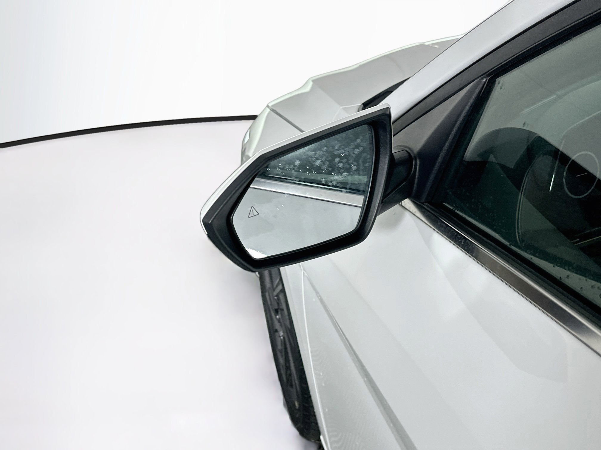 Used 2025 Hyundai Elantra SEL FWD image 16