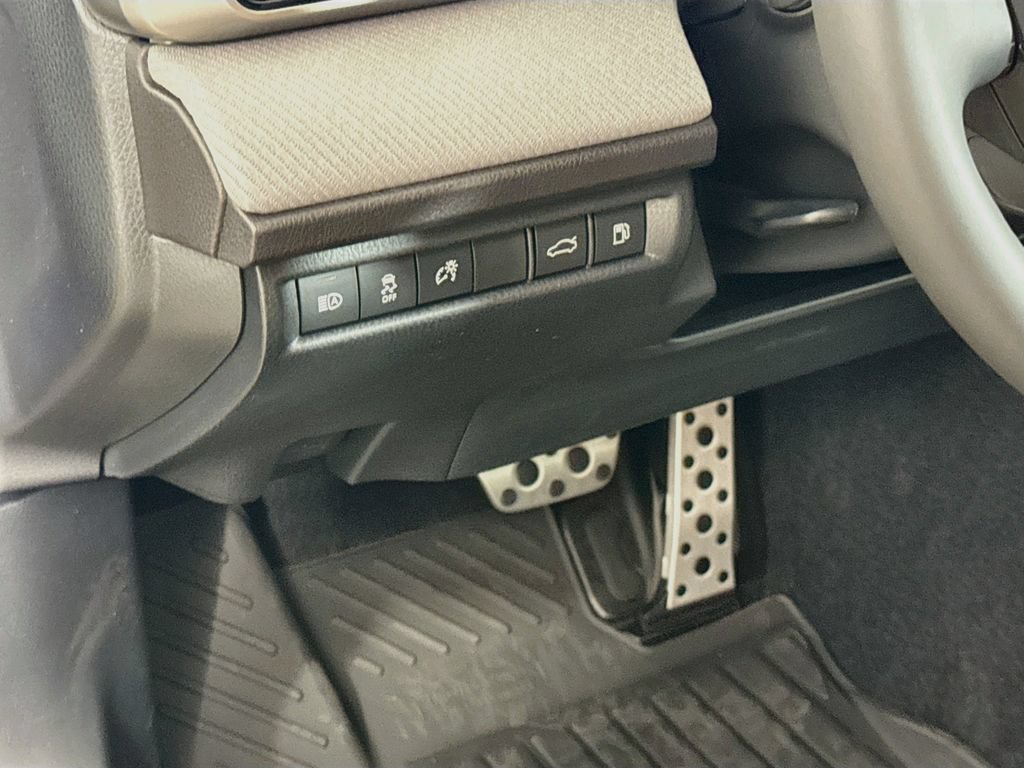 New 2026 Toyota Camry SE FWD image 10
