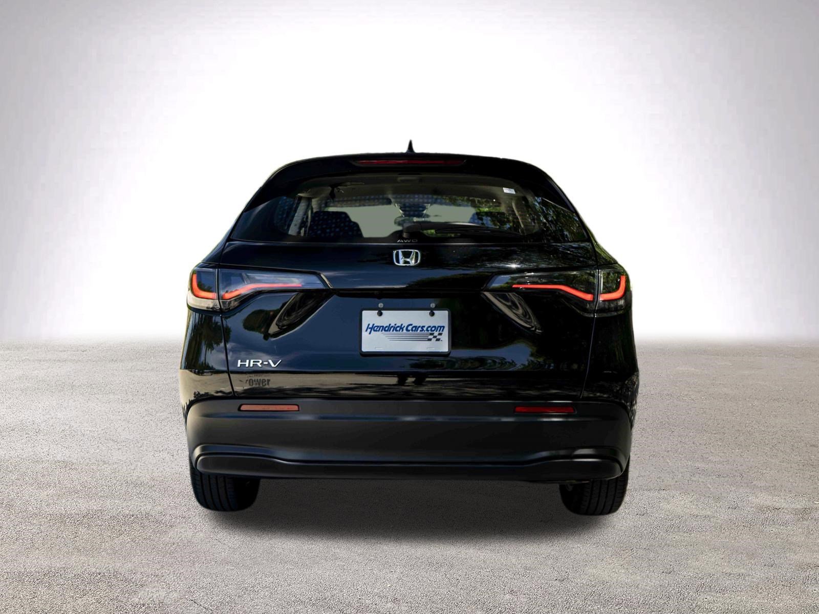 Used 2025 Honda HR-V LX image 8