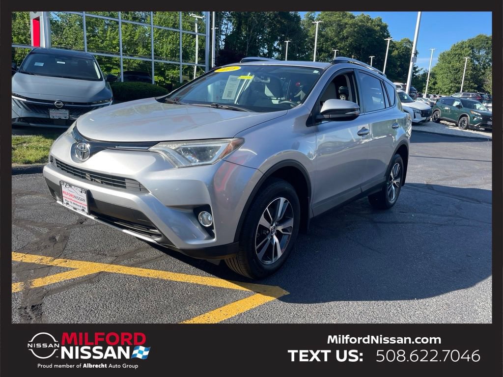 Used 2016 Toyota RAV4 XLE AWD/4WD image 1