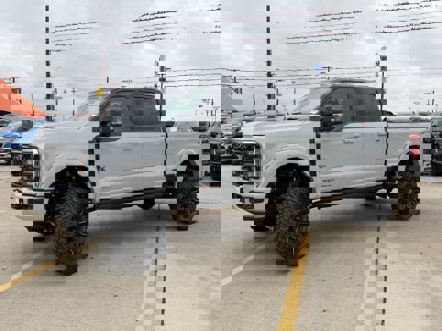 New 2026 Ford F250 Lariat w/ Black Appearance Package AWD/4WD image 16