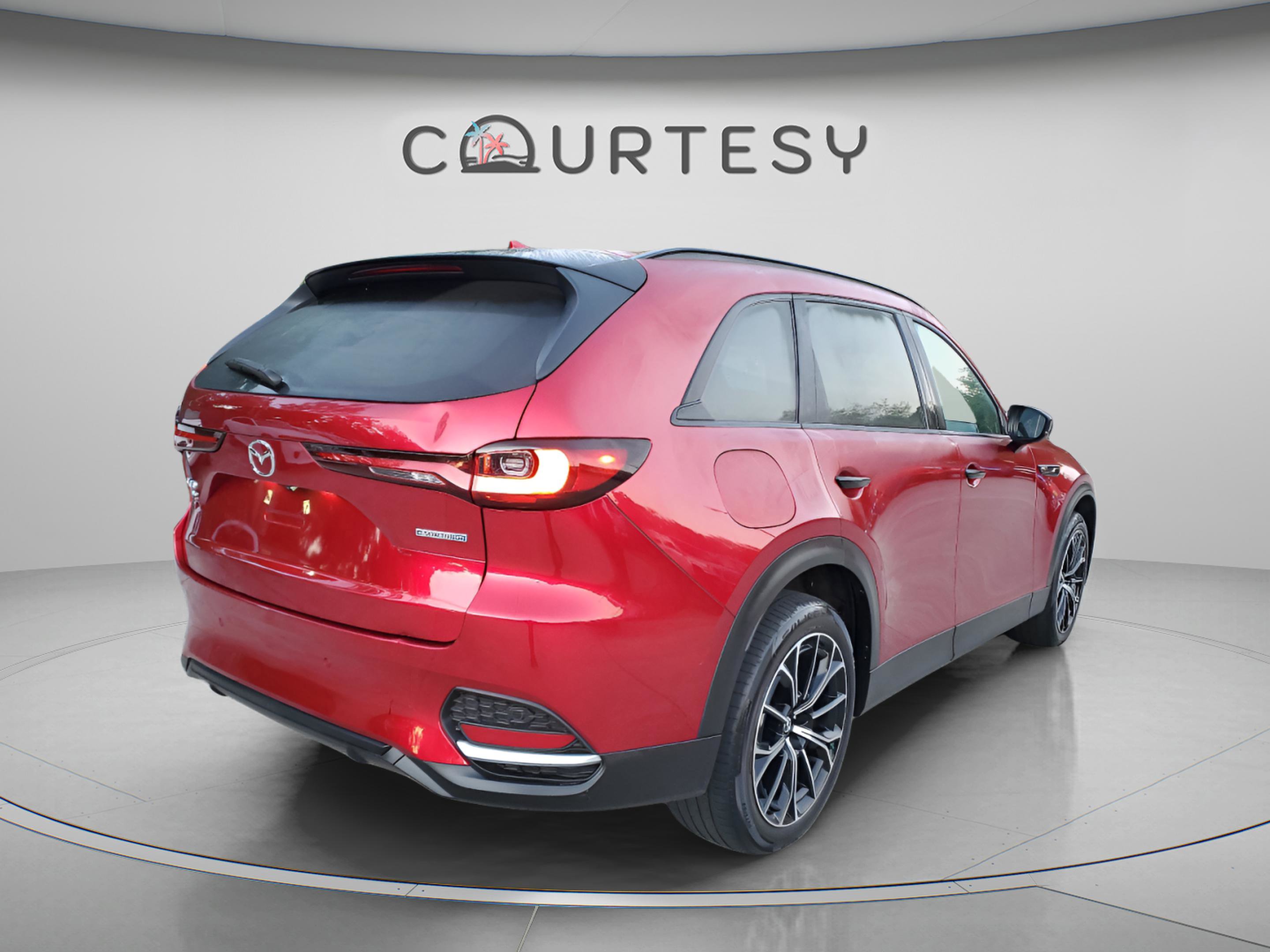 Used 2025 MAZDA CX-70 Plug-In Hybrid w/ Premium Plus AWD/4WD image 3