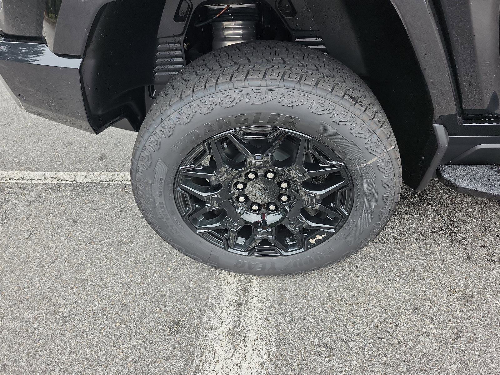 New 2026 GMC Hummer EV SUV image 4