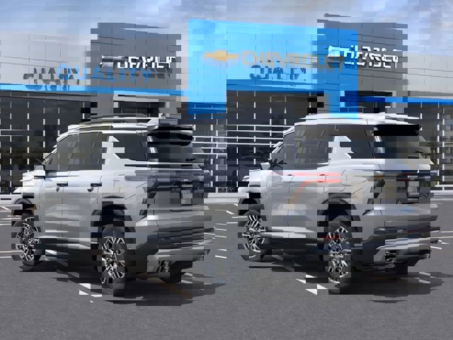 New 2026 Chevrolet Traverse LT image 3