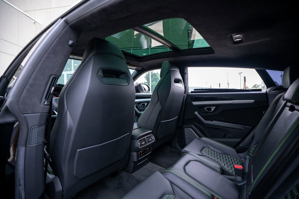 Used 2020 Lamborghini Urus AWD/4WD image 59