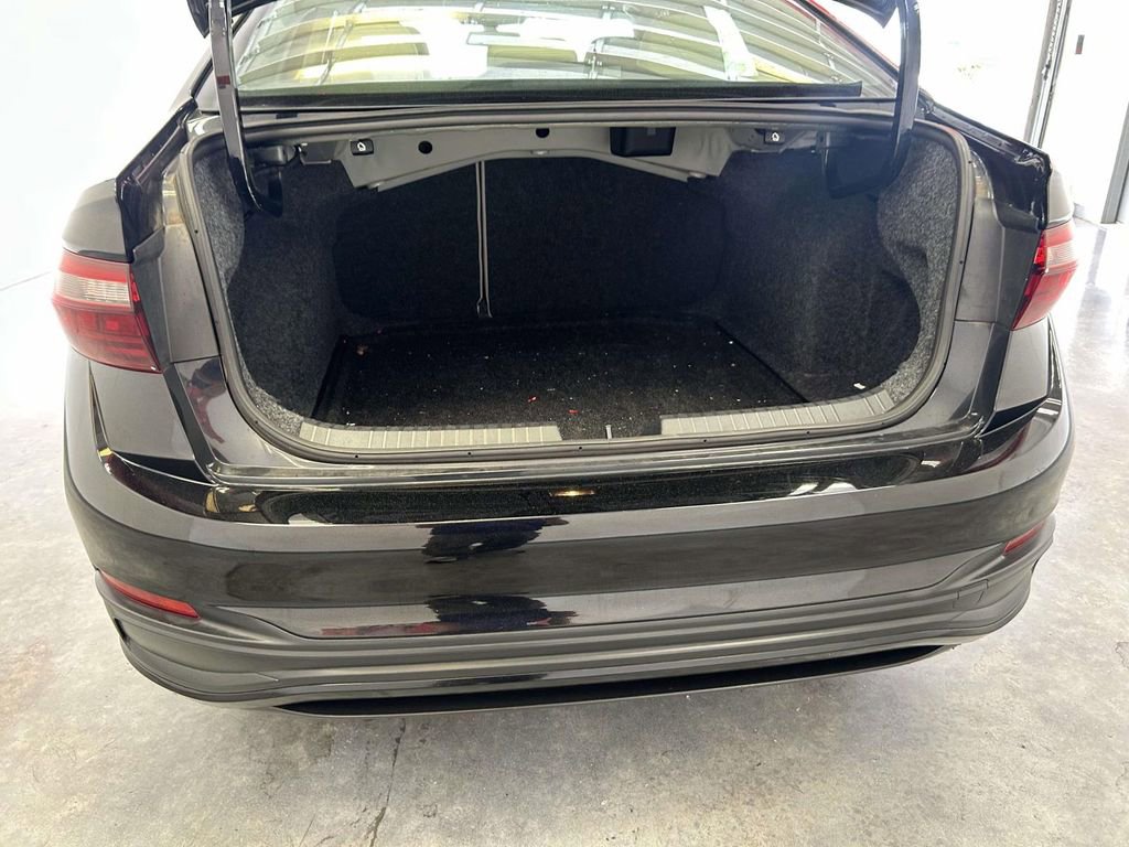 Used 2023 Volkswagen Jetta S FWD image 11