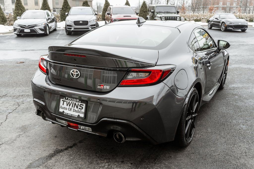Used 2023 Toyota GR86 Premium w/ ALL Weather Mat Package (TMS) image 29
