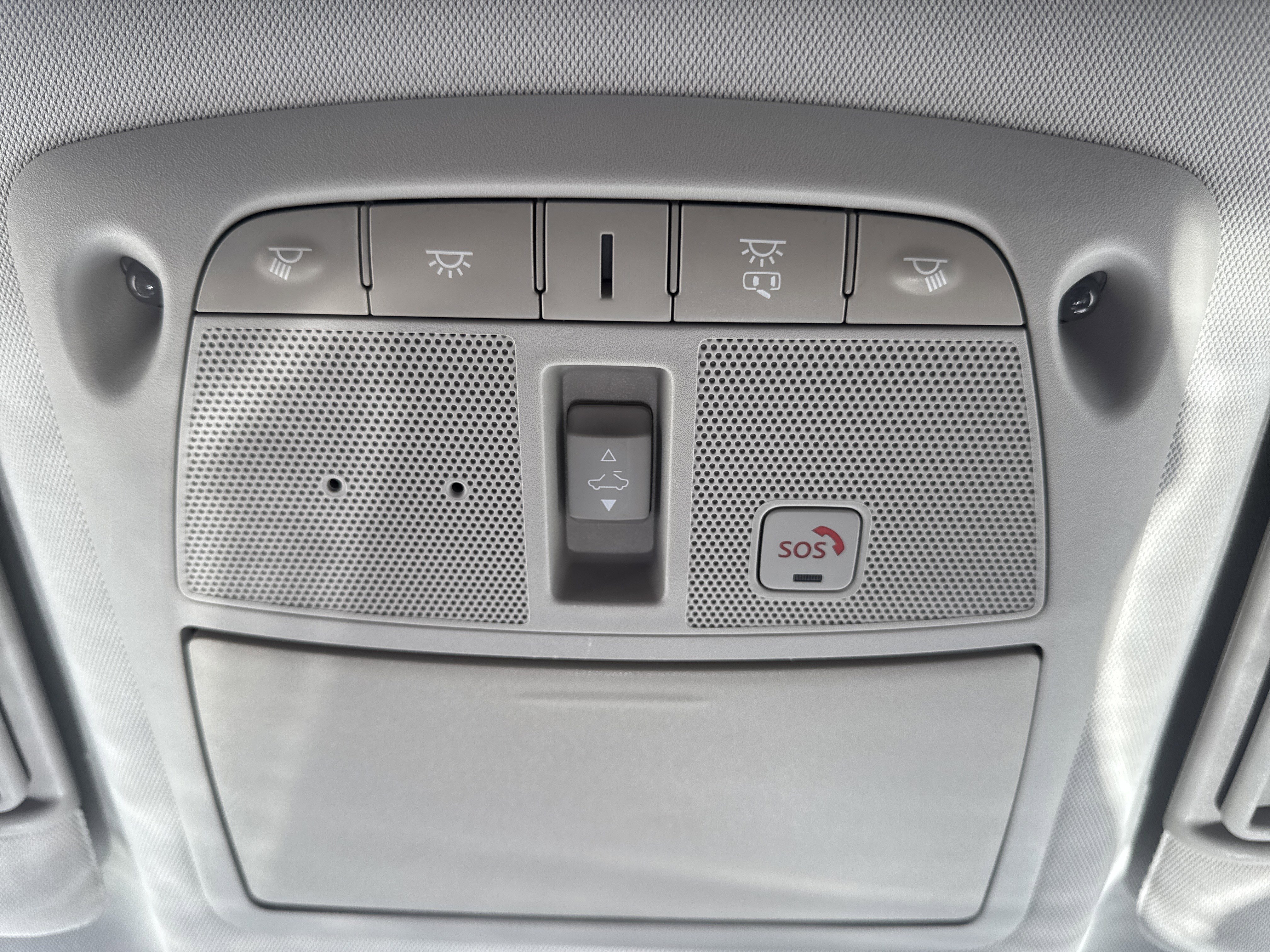 Used 2020 Nissan Armada Platinum w/ Captain's Chairs Package AWD/4WD image 25